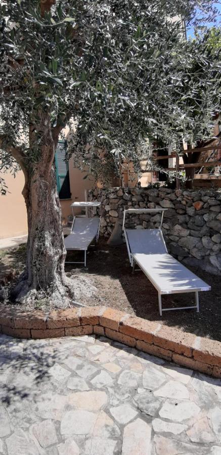 Rivierarent Appartamento Ulivo Finale Ligure Dış mekan fotoğraf