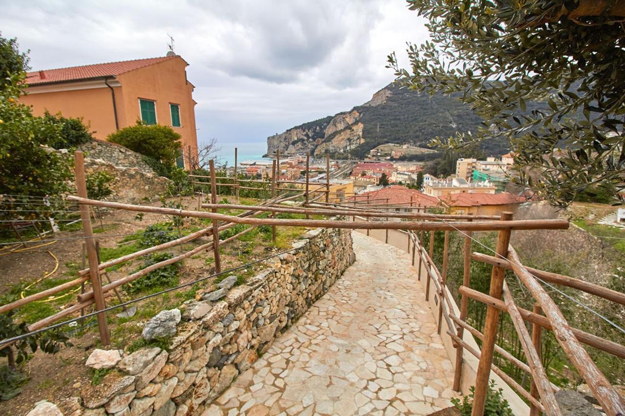 Rivierarent Appartamento Ulivo Finale Ligure Dış mekan fotoğraf